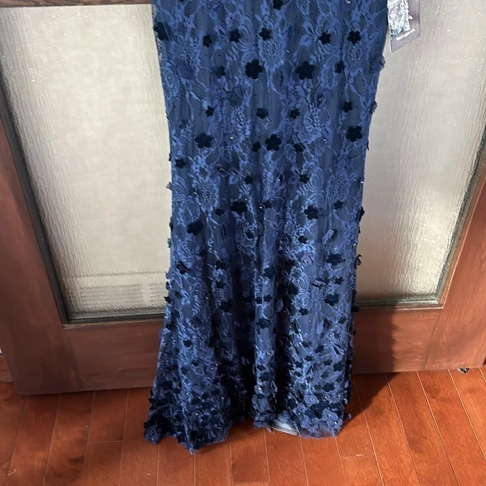 Mac Duggal EMBELLISHED FLORAL GOWN in Midnight Size 6 NEW $698